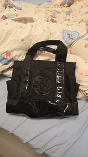 （分類：）位於 。 由 mirobbb38 提交（商品編號 1447916538，圖片 1）。簡介： 。