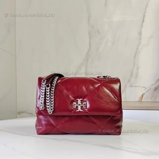 (Category: ) located in . Submitted by fashion.luxe (Listing ID 1447954920, Image 1). Description: .