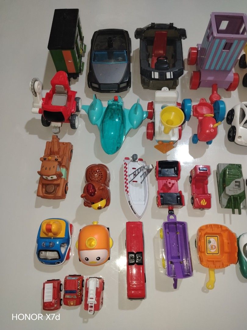 Toy Car Bundle 2 (Category: Vehicle & Diecast Models) located in San Luis. Submitted by cknfaithtoysshop1831 (Listing ID 1447887988, Image 2). Description: .