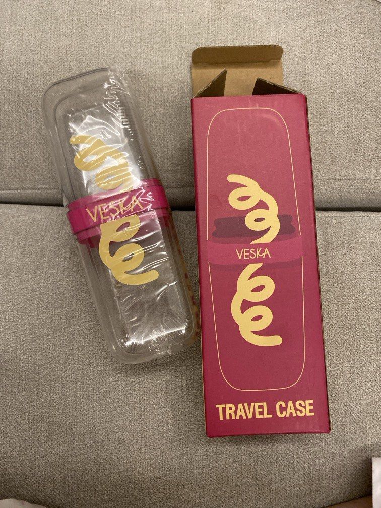 travel case sikat gigi odol gelas (Kategori: Others) berada di Tangerang. Dikirim oleh second_store7 (ID iklan 1448003905, Gambar 1). Deskripsi: .