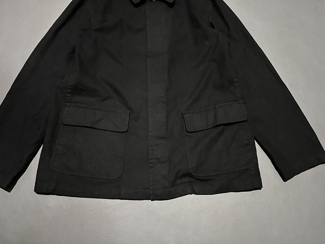 Uniqlo Black Workwear Jacket XL (Category: Coats, Jackets and Outerwear) located in General Santos City (Dadiangas). Submitted by thiftnibadi3 (Listing ID 1448027498, Image 2). Description: - Black workwear jacket - Size XL - Two front pockets with button closure - Button-up front - Simple and durable design - Great for everyday wear or layering - W 23.5 L 30 Sleeve 31.