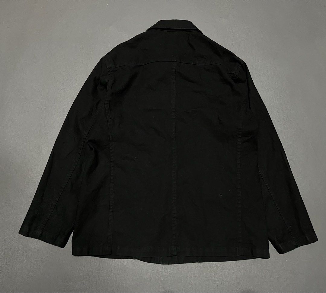 Uniqlo Black Workwear Jacket XL (Category: Coats, Jackets and Outerwear) located in General Santos City (Dadiangas). Submitted by thiftnibadi3 (Listing ID 1448027498, Image 3). Description: - Black workwear jacket - Size XL - Two front pockets with button closure - Button-up front - Simple and durable design - Great for everyday wear or layering - W 23.5 L 30 Sleeve 31.