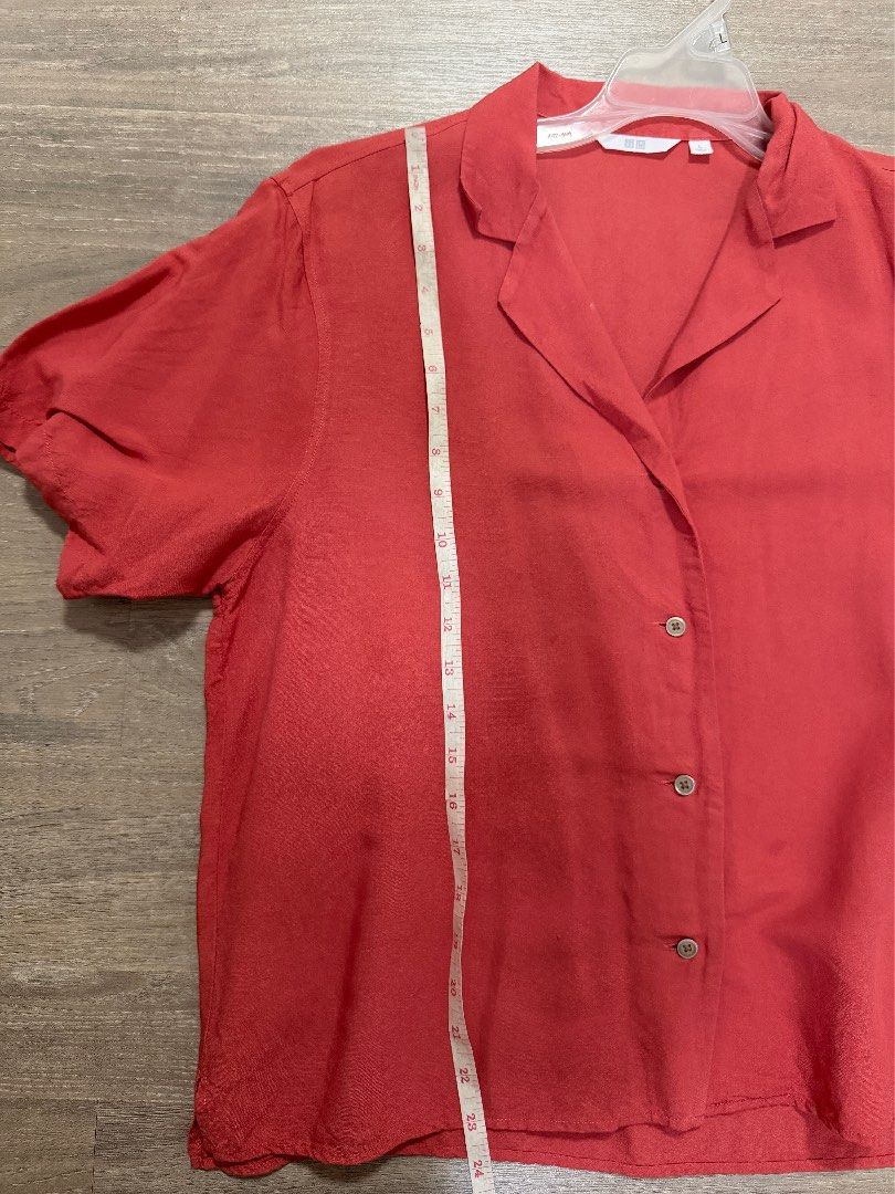 Uniqlo Linen Polo - Pink (Category: Blouses) located in Bacoor. Submitted by marriene (Listing ID 1448021884, Image 3). Description: See photos for measurement.