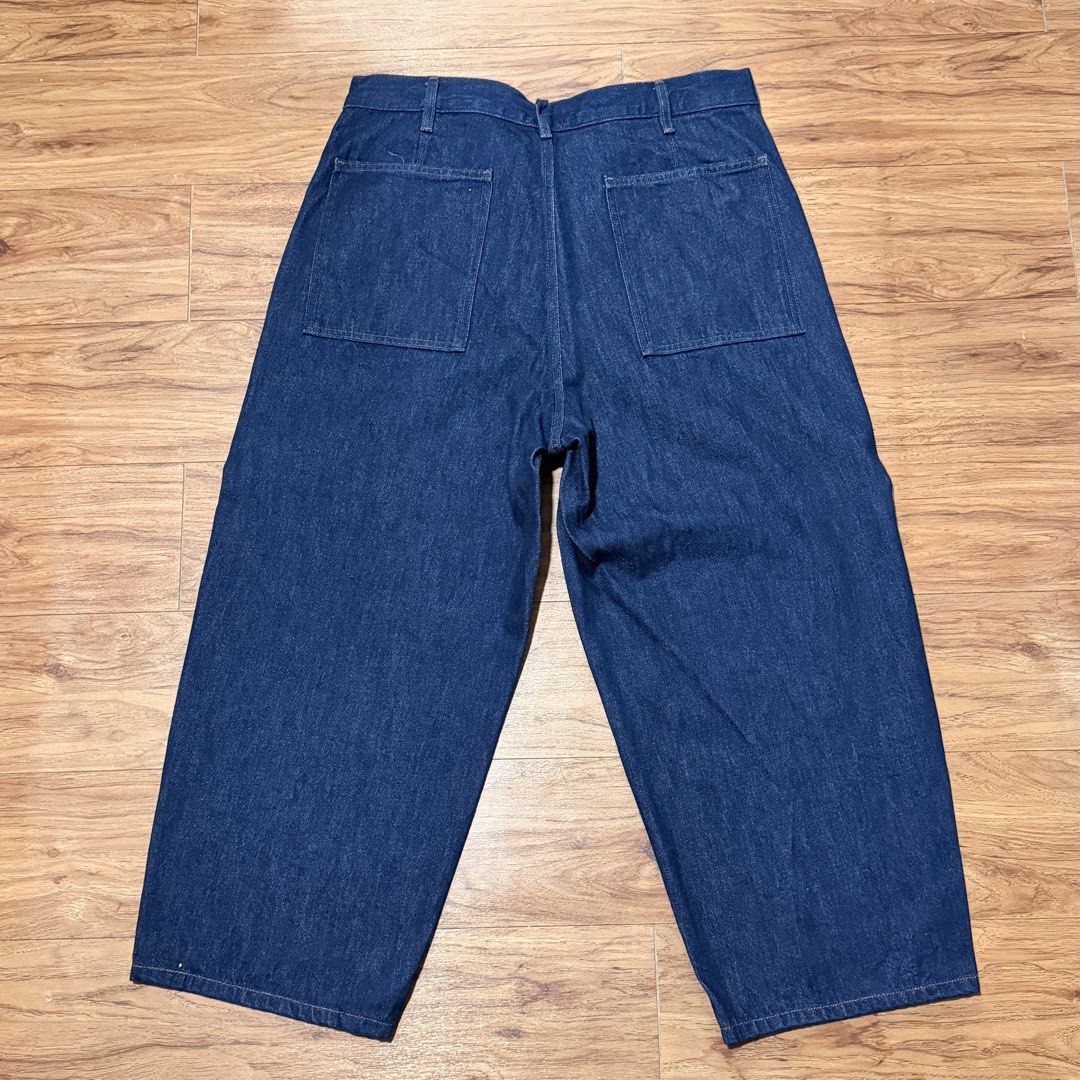 Uniqlo Wide Leg Jeans (Category: Jeans) located in Porac. Submitted by Mucakes (Listing ID 1447983340, Image 3). Description: - Uniqlo Wide Jeans - Size: L - Waist: 34 - Length: 37 - Used once Please note that the color may vary slightly due to room lighting. However, the item’s actual color is in excellent condition. (Ask me more photos if interested) .
