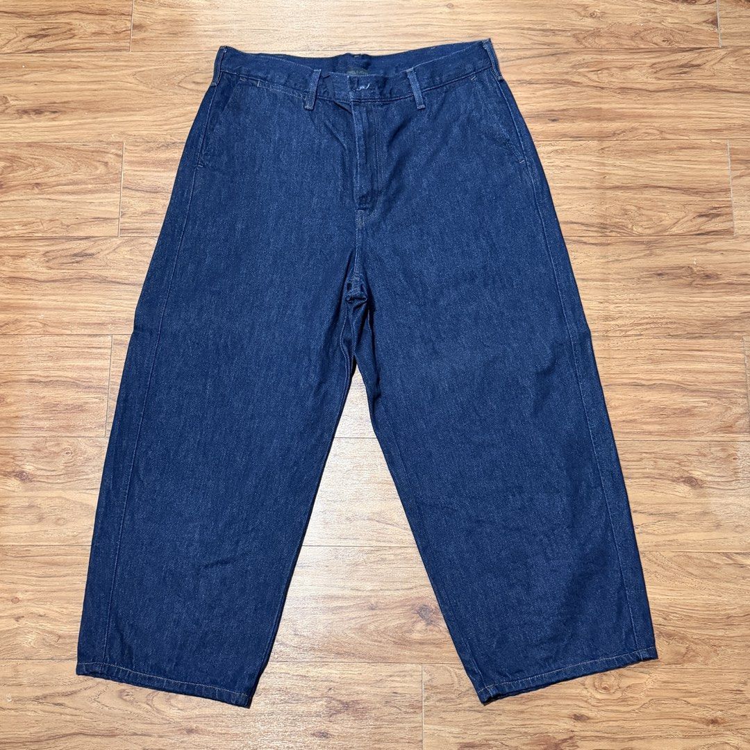 Uniqlo Wide Leg Jeans (Category: Jeans) located in Porac. Submitted by Mucakes (Listing ID 1447983340, Image 1). Description: - Uniqlo Wide Jeans - Size: L - Waist: 34 - Length: 37 - Used once Please note that the color may vary slightly due to room lighting. However, the item’s actual color is in excellent condition. (Ask me more photos if interested) .