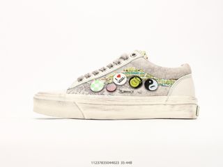 (Category: ) located in . Submitted by nice-shoes (Listing ID 1447893143, Image 1). Description: .