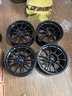 (Kategori: ) berada di . Dikirim oleh garagehaws (ID iklan 1447899777, Gambar 1). Deskripsi: .