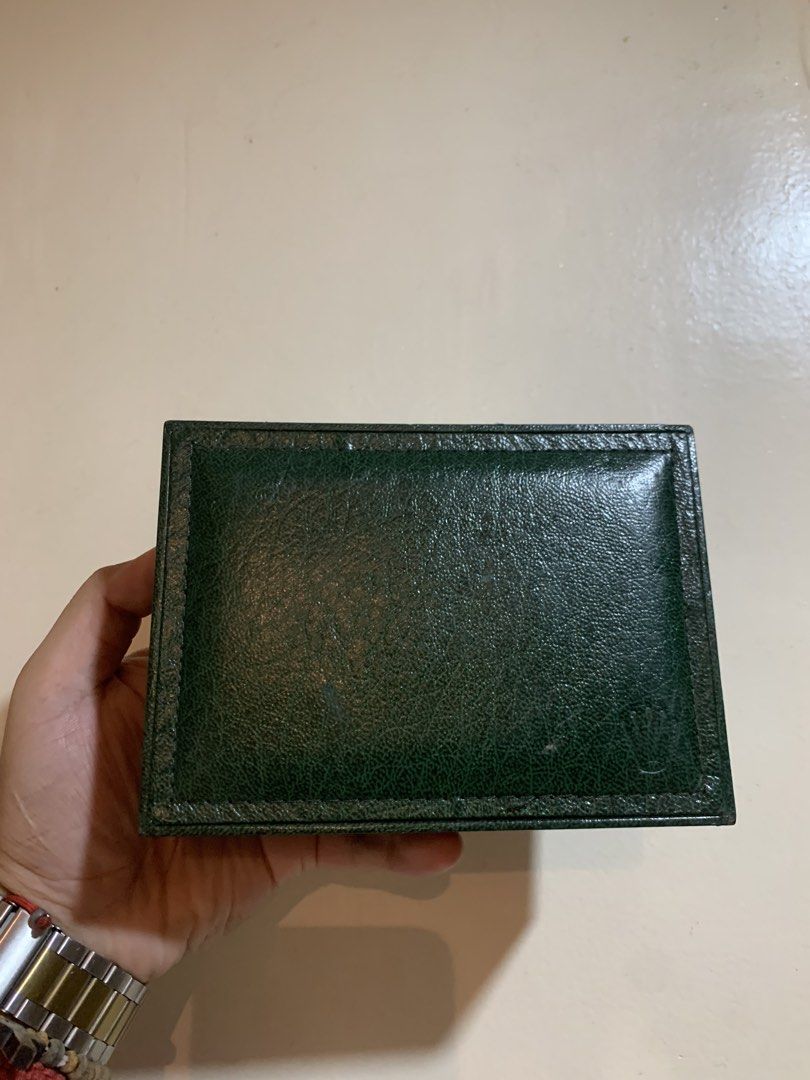 Vintage Rolex Original Box (Category: Luxury Watches) located in Manila. Submitted by moneymann888 (Listing ID 1448046669, Image 2). Description: Sf Buyer shoulder Fix price not rush selling As is No inclusion .