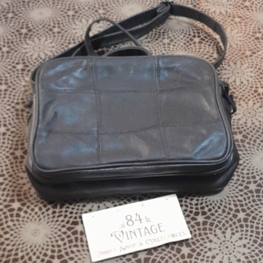 Vintage Soft-Leather Camera Bag (Category: Camera Bags & Carriers) located in Las Pinas. Submitted by 84vintage (Listing ID 1447949601, Image 1). Description: Dimension: Length 10 inches Width 3.5 inches Height 7.5 inches Actual photos posted. Please examine them carefully as they are part of the description. --📌 MUST READ Before Dealing with us 📌-- ⚠️Price is posted. No lowballs please. ⚠️Vintage items are only sold As Is Where Is. If you want