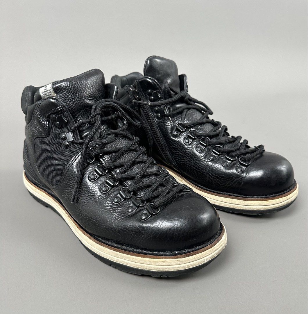 Visvim - Serra Mountain Leather Boots - Side Zipper. (Category: Boots) located in Manila. Submitted by scissor.2fifthy (Listing ID 1448023436, Image 1). Description: Visvim - Serra Mountain Leather Boots - Side Zipper. Tagged size: 9.5US Made in Korea 85/100 condition rate Used with care Flaw: Minor sign of usage, some dirt and replaced insole Very presentable Check all photos for more details and information. Insole length: 27.5CM Accepting offe