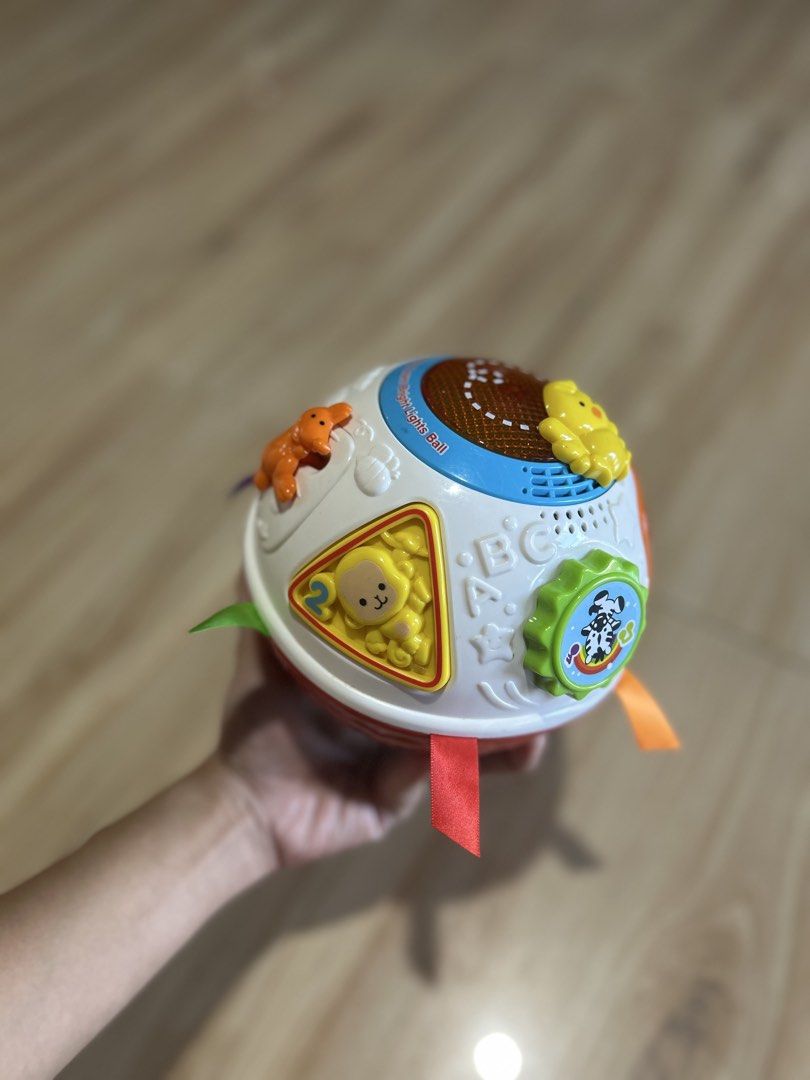 VTech Crawl & Learn Bright Lights Ball Toy (Category: Infant Playtime) located in San Jose. Submitted by denzeldave (Listing ID 1447922244, Image 2). Description: For Sale: Preloved VTech Crawl & Learn Bright Lights Ball (English & Korean Version) 🌟 550 Pesos Looking for a fun and educational toy for your little one? This preloved VTech Crawl & Learn Bright Lights Ball encourages babies to crawl, move, and learn through interactive lights, music