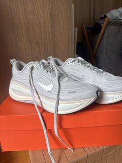 (Category: ) located in . Submitted by clearcloset26 (Listing ID 1447928977, Image 1). Description: .