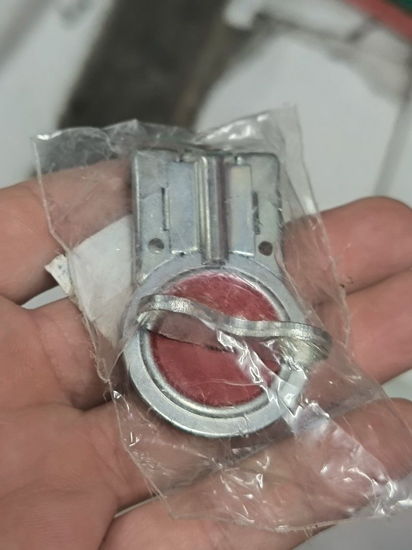 WAKI Sun Round Closure (VA-168) (Category: Medical Supplies & Tools) located in Angeles City. Submitted by yellowbrickstore (Listing ID 1447933691, Image 1). Description: simple sliding door lock for wooden doors or rain shutters.The lock features uni-chrome plating on an iron body and operates by turning the knob to the right to lock.It is often used as a temporary or auxiliary lock for wooden doors, rain doors, or sliding screens. shipping via 