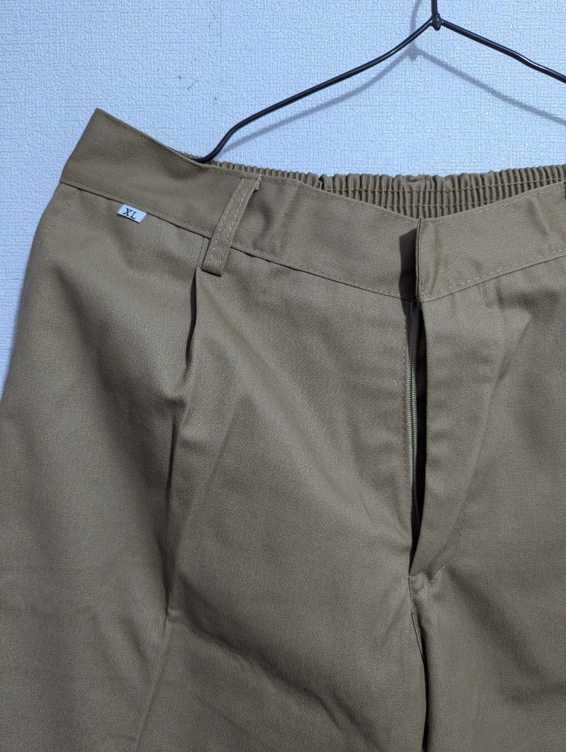 Well-Off Khaki Pants (Category: Trousers) located in Pasig City. Submitted by igustnik (Listing ID 1447886120, Image 3). Description: RFS: DECLUTTER SIZE FITS 32 TO 36.