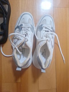 （分類：）位於 。 由 slr49 提交（商品編號 1447964922，圖片 1）。簡介： 。