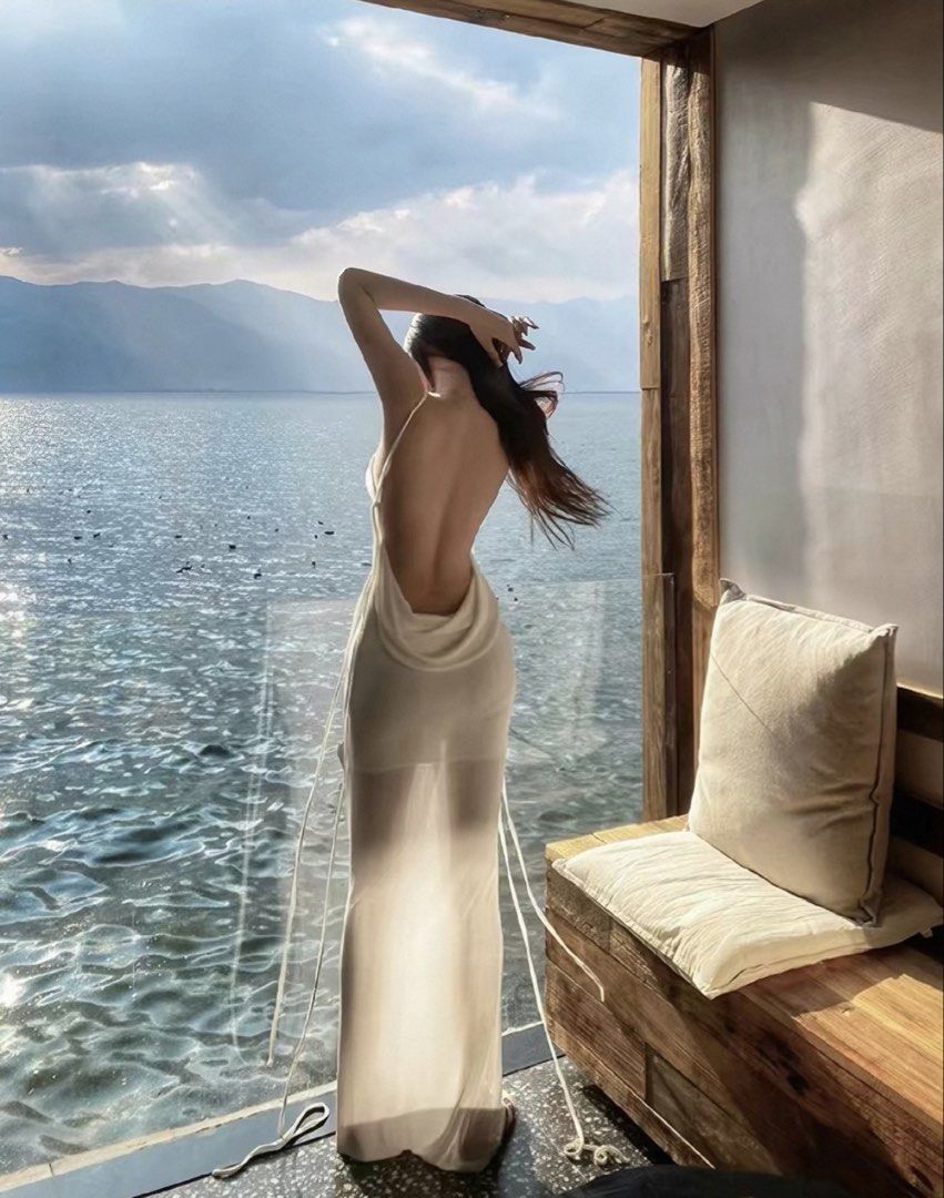 White Suspender Dress Sexy Backless Summer Beach Vacation (Kategori: Gaun & Rok) berada di Jakarta Barat. Dikirim oleh andrea_e (ID iklan 1448021463, Gambar 3). Deskripsi: Ini brg baru ya, belum pernah di pake Jual krn ga cocok di aku Aku beli harga nya masih di atas 400an ya.. jual rugi aja… Cocok buat di pake pas vacation holiday, ato kondangan di bali .