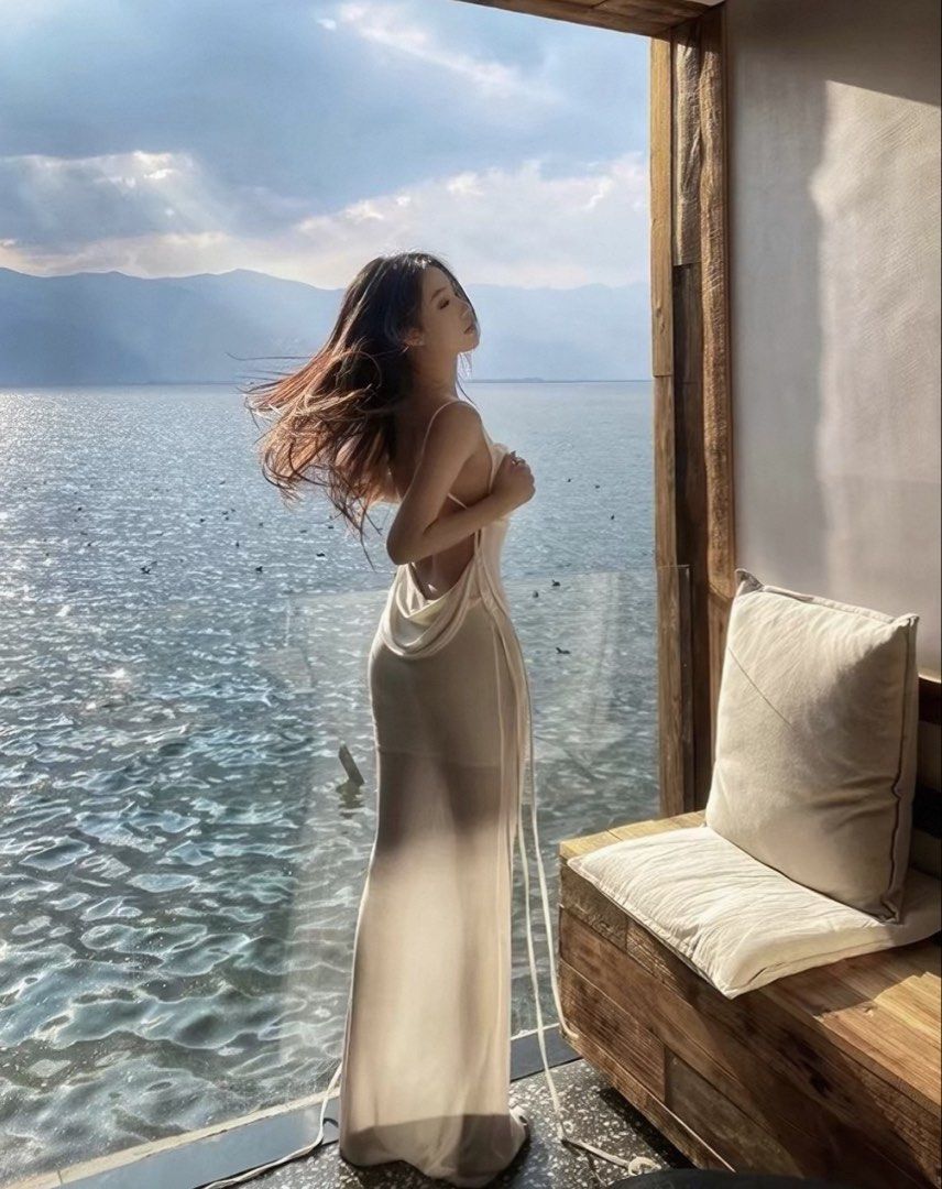 White Suspender Dress Sexy Backless Summer Beach Vacation (Kategori: Gaun & Rok) berada di Jakarta Barat. Dikirim oleh andrea_e (ID iklan 1448021463, Gambar 2). Deskripsi: Ini brg baru ya, belum pernah di pake Jual krn ga cocok di aku Aku beli harga nya masih di atas 400an ya.. jual rugi aja… Cocok buat di pake pas vacation holiday, ato kondangan di bali .