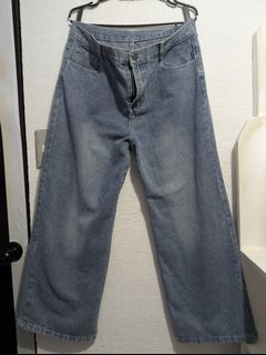 (Category: ) located in . Submitted by igustnik (Listing ID 1447885623, Image 1). Description: .