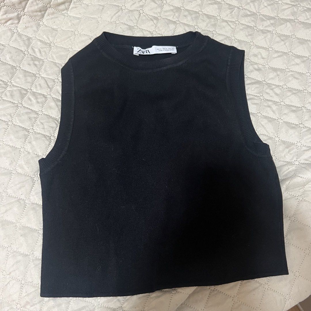 ZARA Basic Black Ribbed Sleeveless Cropped Top (Category: Sleeveless) located in Antipolo. Submitted by amzagala (Listing ID 1448023881, Image 1). Description: perfect for simple, casual looks.
