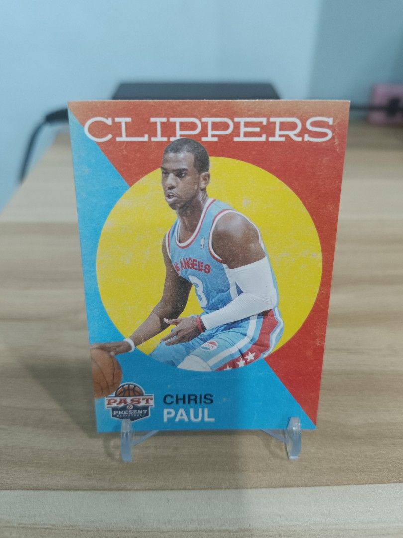 2011 Panini Past and Present Chris Paul (Category: Raw Singles) located in Manila. Submitted by calvin3teri (Listing ID 1448122561, Image 1). Description: 100 Grab/Lalamove only ( buyer will book and shoulder fee ) MOP: Gcash .