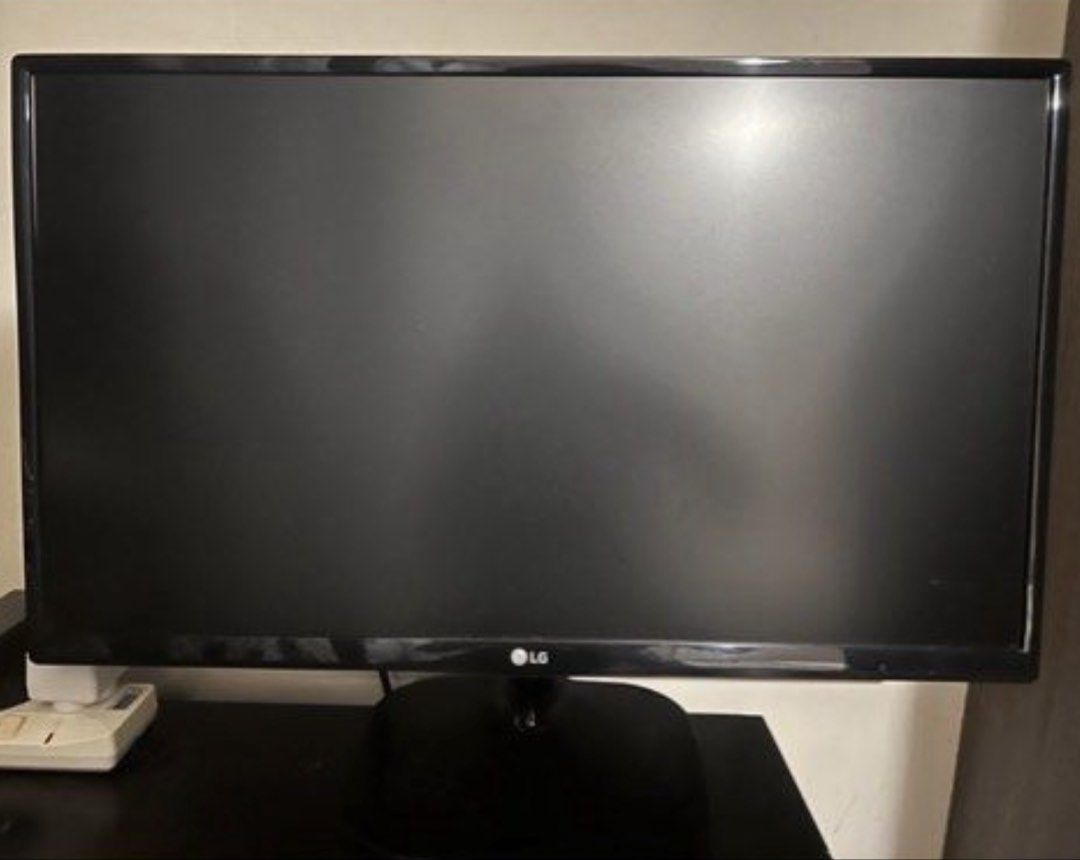 24 inch LG Monitor