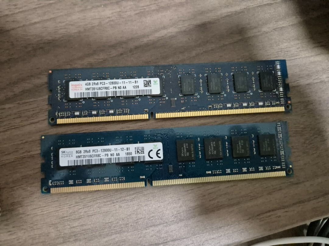 2x Hynix 4GB DDR3 PC3-12800U RAM Modules