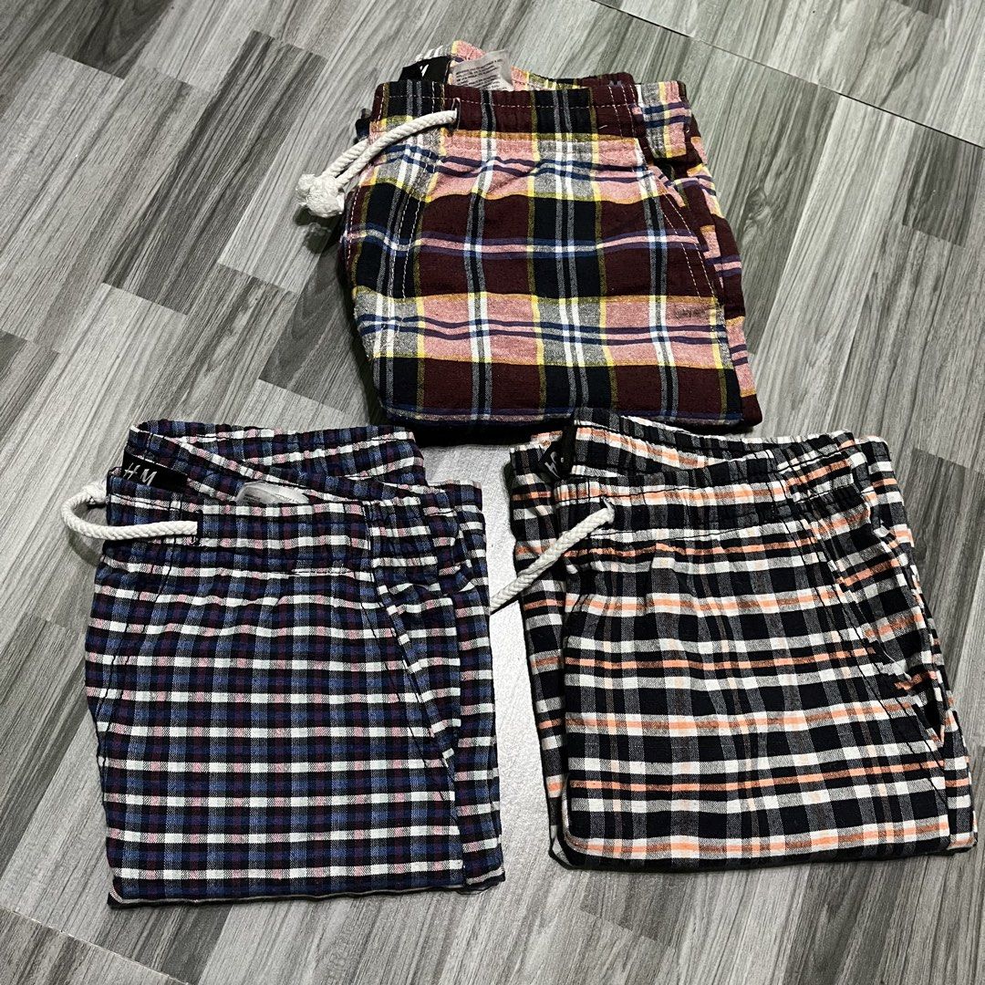 3 Pcs Walking Shorts checkered (Category: Shorts) located in Antipolo. Submitted by marcoandpaolomerchandise (Listing ID 1448217552, Image 2). Description: Blue Checkered Size 30 W-26” L - 16” Orange Checkered Size 34 W-28” L - 17” Maroon Checkered Size 34 W-28” L - 17” Take all 500 Nabili ko sya overruns shop before , ins—pired h&M lang sya pero maganda Quality Location: Pagrai Antipolo ,Pwede J&T or Lalamove Pick Up .