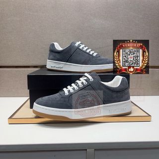(Category: ) located in . Submitted by shoes.locker (Listing ID 1448206161, Image 1). Description: .