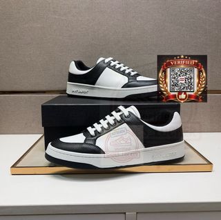 (Category: ) located in . Submitted by shoes.locker (Listing ID 1448207935, Image 1). Description: .
