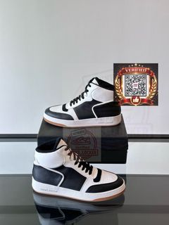 (Category: ) located in . Submitted by shoes.locker (Listing ID 1448209924, Image 1). Description: .
