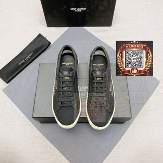(Category: ) located in . Submitted by shoes.locker (Listing ID 1448212870, Image 1). Description: .
