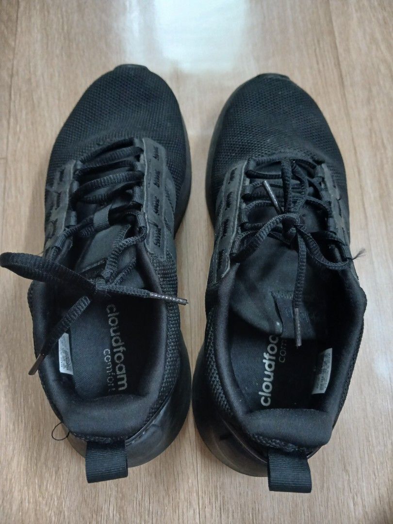 Adidas Cloudfoam Comfort Black Running Shoes (Category: Babies & Kids Fashion) located in Muntinlupa City. Submitted by rocelty19 (Listing ID 1448138749, Image 1). Description: Black Adidas running shoes Preloved Original without box Size 6.