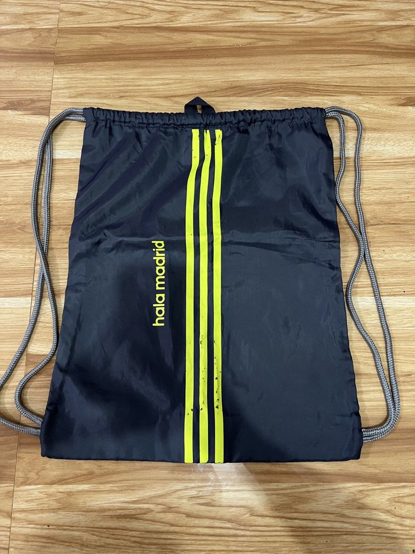 Adidas Drawstring Bag (Category: Backpacks) located in Bacoor. Submitted by momofkas2 (Listing ID 1448192927, Image 1). Description: .
