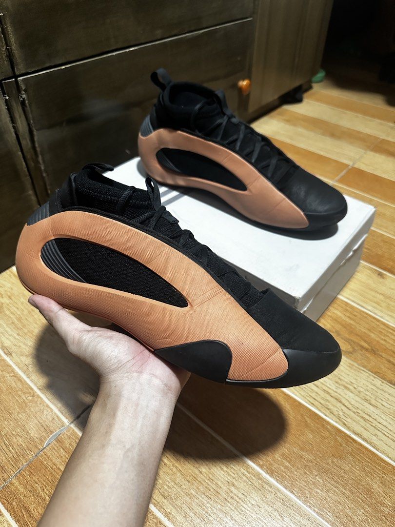 Adidas Harden Vol. 8 “Sculpt” (Category: Sneakers) located in Manila. Submitted by lamelosoles_ (Listing ID 1448247112, Image 2). Description: Adidas Harden Vol. 8 “Sculpt” For Sale • For Trade With OG Box 9/10 Condition (Used 8x) Size 11 Honest Issues: Very Minor Sep on Left Pair Pics Posted ₱2499❗️(₱9500 srp and way below market) Near QC Congressional/Visayas Ave Location (Meetups) Lalamove and GCash (Shipping) @lamelosoles_ is not affiliated w