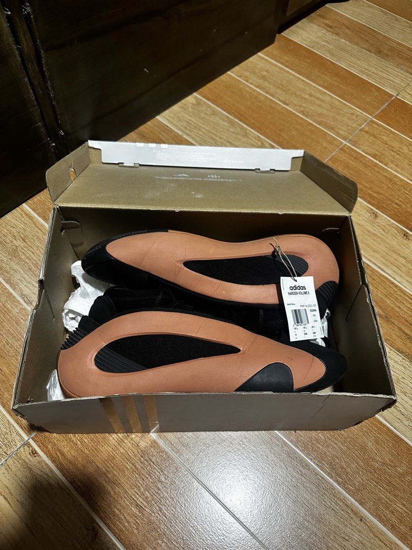 Adidas Harden Vol. 8 “Sculpt” (Category: Sneakers) located in Manila. Submitted by lamelosoles_ (Listing ID 1448247112, Image 3). Description: Adidas Harden Vol. 8 “Sculpt” For Sale • For Trade With OG Box 9/10 Condition (Used 8x) Size 11 Honest Issues: Very Minor Sep on Left Pair Pics Posted ₱2499❗️(₱9500 srp and way below market) Near QC Congressional/Visayas Ave Location (Meetups) Lalamove and GCash (Shipping) @lamelosoles_ is not affiliated w