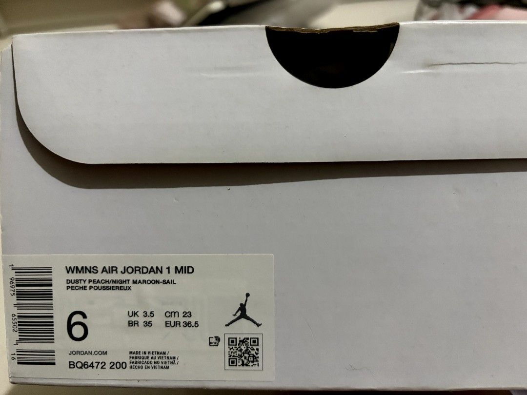 Air Jordan 1 Mid (Category: Sneakers) located in Manila. Submitted by bubbles_0503 (Listing ID 1448193941, Image 1). Description: Bought from Nike app last year rfs: need funds .