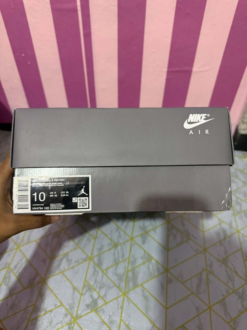 Air Jordan 9 Retro "Particle Grey" Size 10 (Category: Sneakers) located in Caloocan City. Submitted by nashper (Listing ID 1448218547, Image 2). Description: - Air Jordan 9 Retro - Colorway: Particle Grey, White, Grey with Blue Accents - Size: US Men's 10 - Condition: Great pair - Includes: Original Box.
