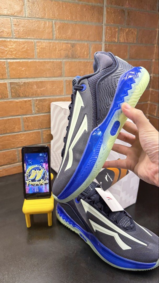 ANTA KAI SPEED 2 (Category: Sneakers) located in Quezon City. Submitted by tripppingkicks (Listing ID 1448078393, Image 2). Description: Anta kai speed 2 Size 9us 3,795php Brandnew Novaliches qc loc.