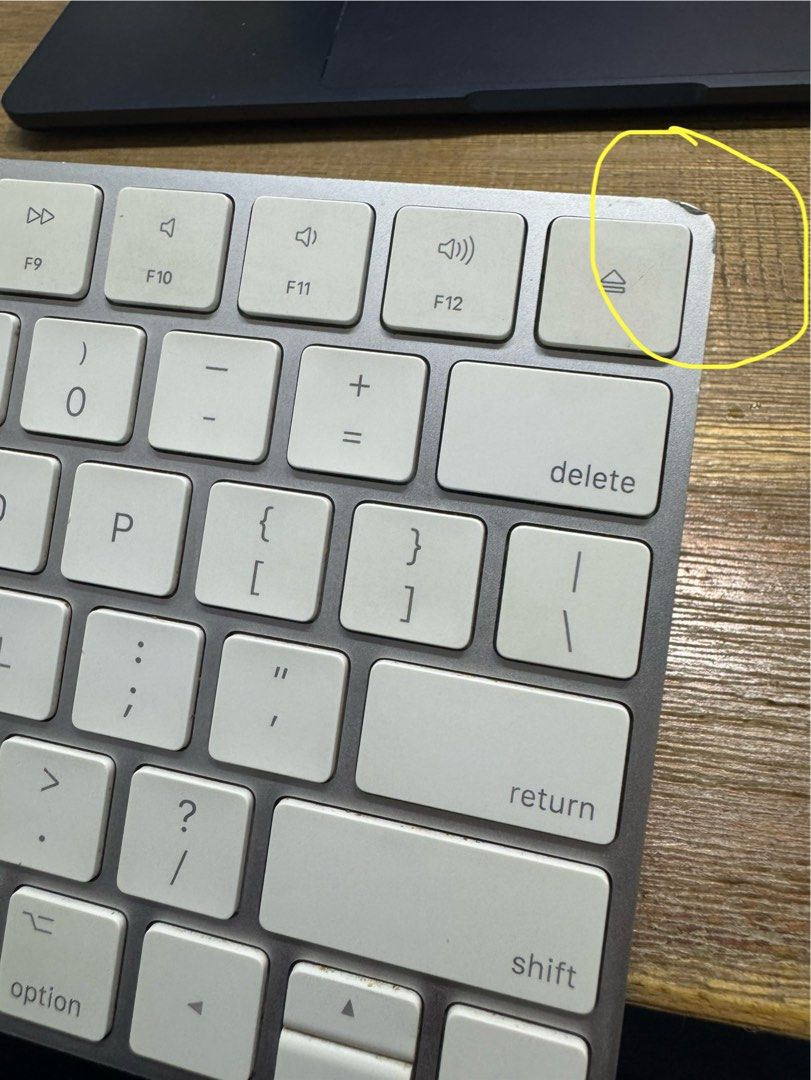 Apple Magic Keyboard and Magic Mouse 2502738860901017601