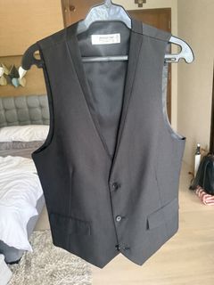 (Category: ) located in . Submitted by ibyangs_closet (Listing ID 1448112429, Image 1). Description: .