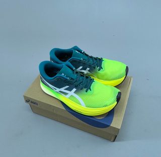 (Category: ) located in . Submitted by khai.uasneakers (Listing ID 1448185879, Image 1). Description: .