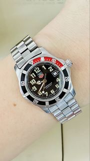 (Category: ) located in . Submitted by rujaywatches (Listing ID 1448178939, Image 1). Description: .
