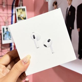 (Category: ) located in . Submitted by errday.trends (Listing ID 1448277101, Image 1). Description: .