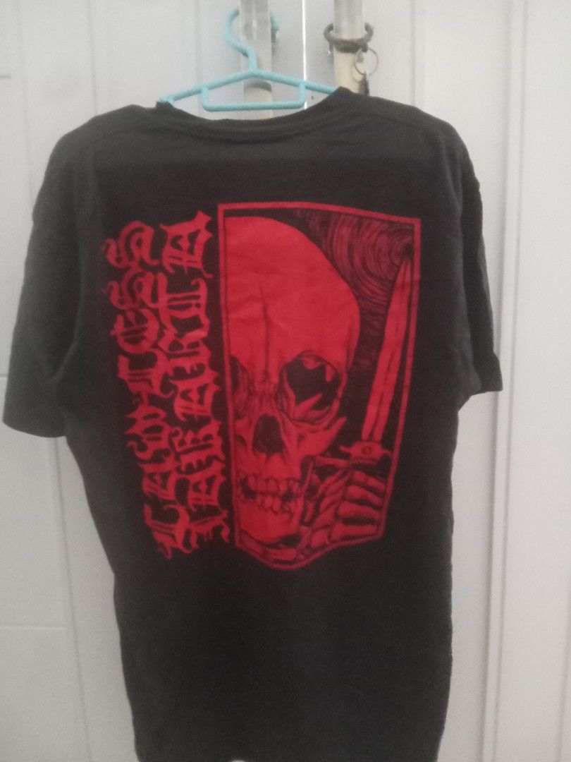 Baju Kaos Lawless (Kategori: Atasan) berada di Tangerang. Dikirim oleh storeserbaguna (ID iklan 1448120940, Gambar 3). Deskripsi: kondisi baju seperti difoto, pemakaian pribadi Size Medium Minat Langsung Hubungi 081283542424 khusus COD CIATER TANGERANG SELATAN..