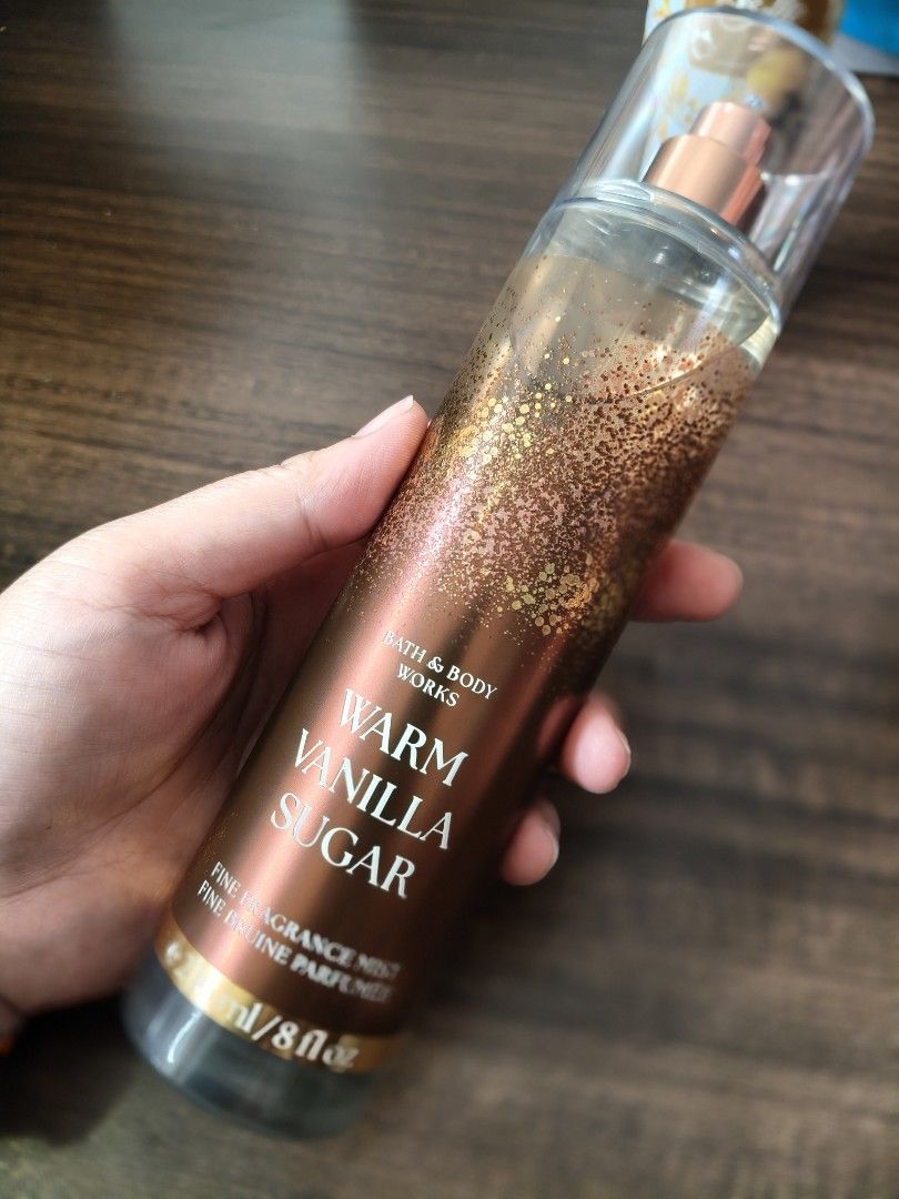 Bath&Body Works Original (Category: Body Care) located in Toledo. Submitted by sissyoriginalstuff (Listing ID 1448145778, Image 3). Description: Onhand ready to ship 790 only .now!.
