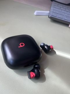 (Category: ) located in . Submitted by jackiemochi (Listing ID 1448167639, Image 1). Description: .