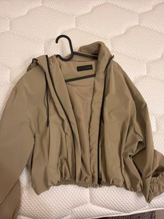 (Category: ) located in . Submitted by onlineshopper21 (Listing ID 1448213780, Image 1). Description: .