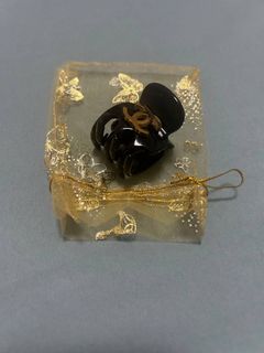 (Category: ) located in . Submitted by hellojustbuy (Listing ID 1448176088, Image 1). Description: .