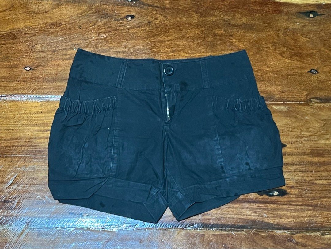 Black High Waisted Ruched Shorts (Category: Shorts) located in Leyte. Submitted by jcatle (Listing ID 1448119354, Image 1). Description: - Black high-waisted shorts - Ruched waistband detail at the back - Zipper and button closure at the front (all working) - Two pockets on the back - Rolled hem - Measurements available in photos.