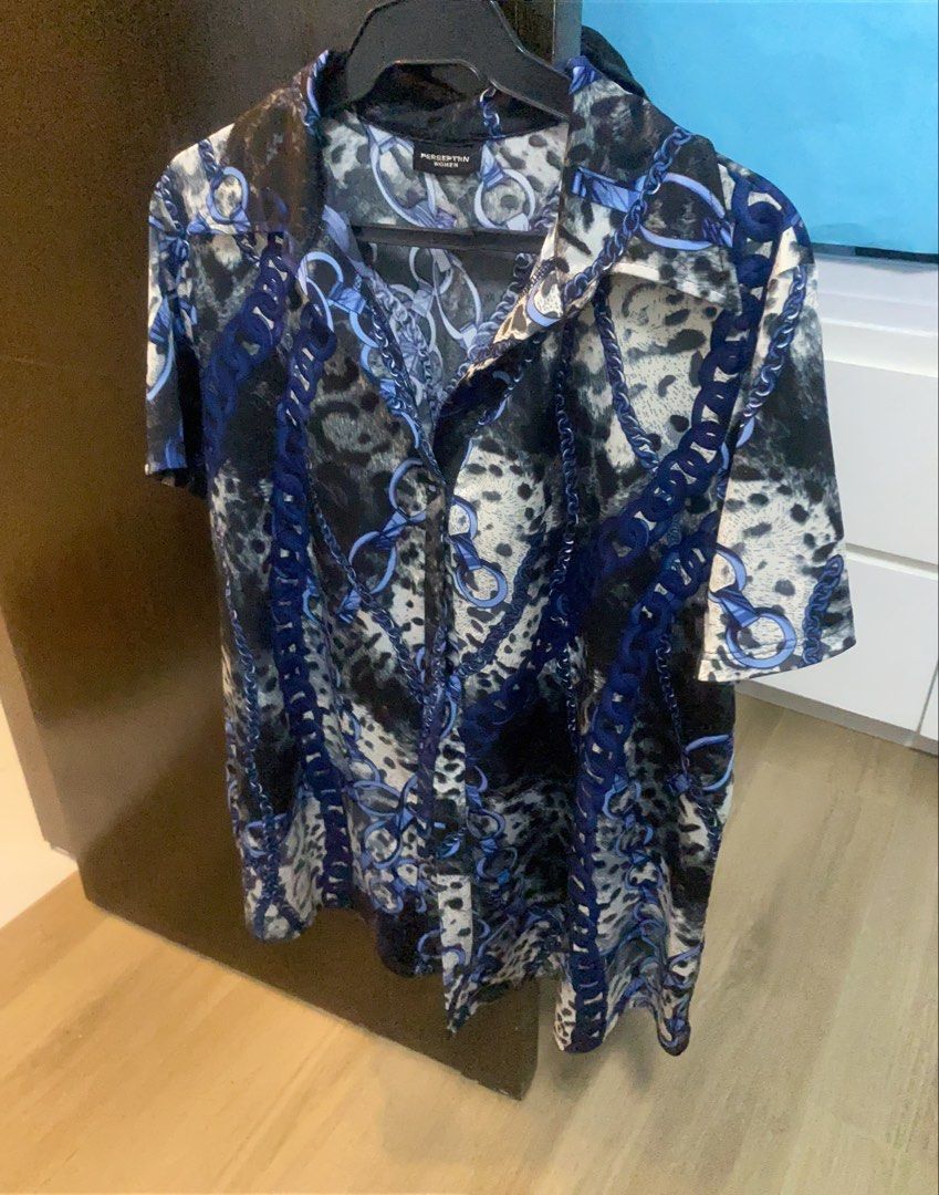 Blouse printed back 2 back (Category: Blouses) located in Quezon City. Submitted by bebothann (Listing ID 1448196189, Image 1). Description: Blouse printed back to back Perception women 2XL SF c/o buyer Buttons in front.